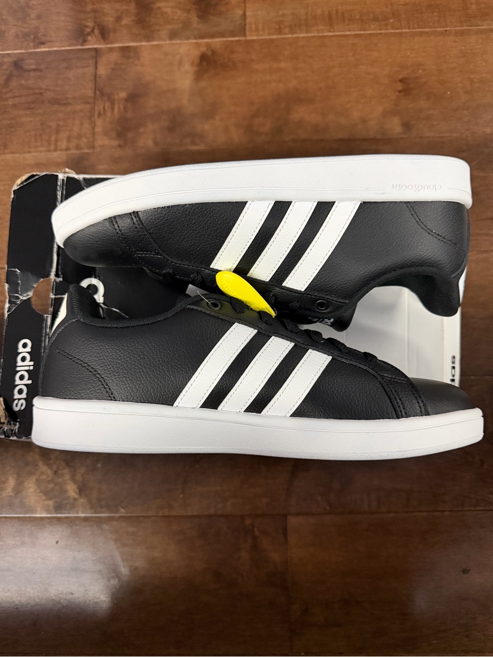 Adidas CF Advantage Black White Size 9 Deadstock NIB